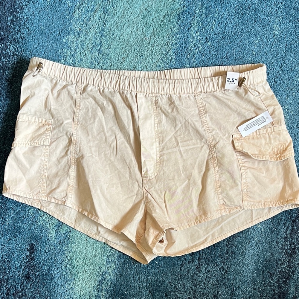 Arizona Jean Co Cargo Tan Shorts 2.5” inseam XL